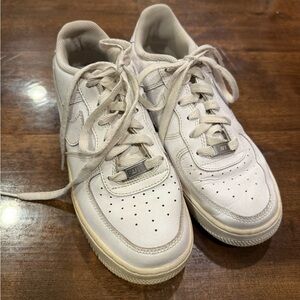 Nike Air Force 1 Low-Top Sneaker - Size 6.5 Youth